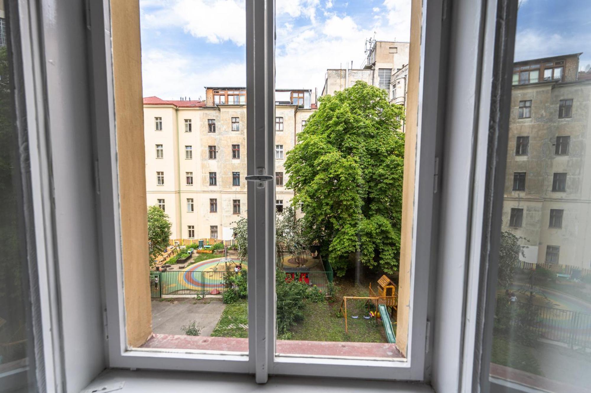 Apartments Safarikova 18 Prague Exterior photo