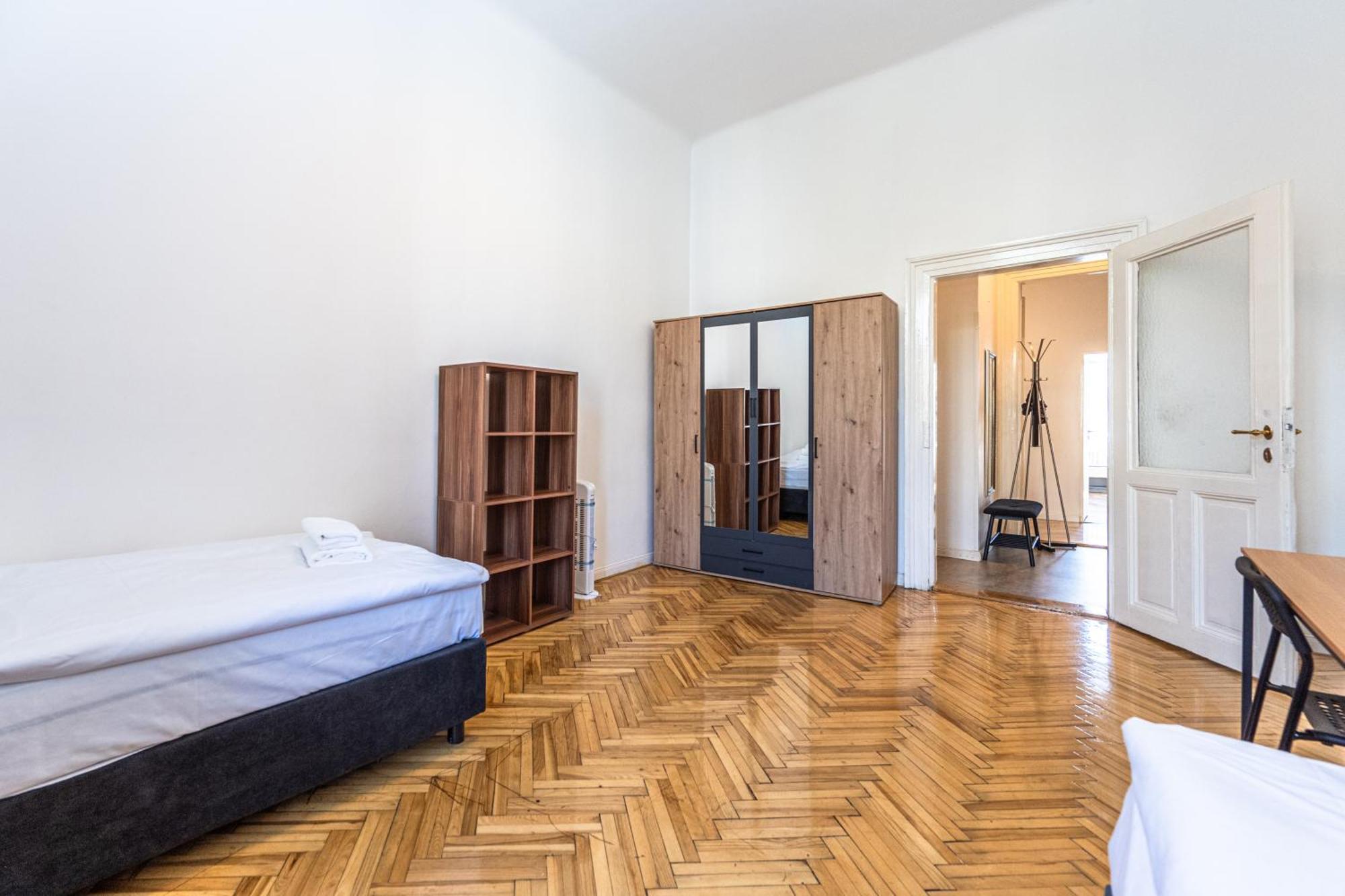 Apartments Safarikova 18 Prague Exterior photo